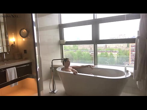 ❤️ Gagică imensă care își masturbează cu pasiune păsărica în baie ☑ at ro.sexafinkarasskaz.ru