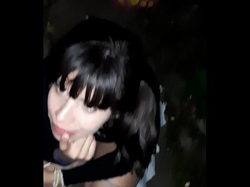 ❤️ Pe stradă penisul umflat în schimbul unor bomboane ☑ at ro.sexafinkarasskaz.ru