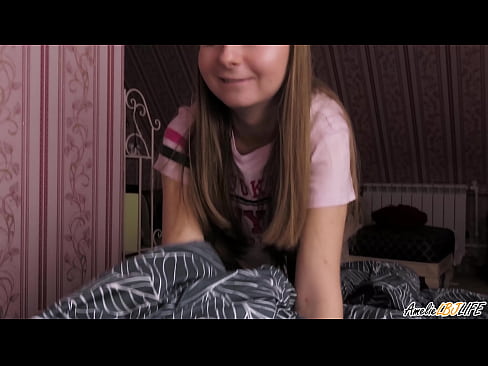 ❤️ Blondina îi suge adânc prietenei ei și primește spermă în gură ☑ at ro.sexafinkarasskaz.ru